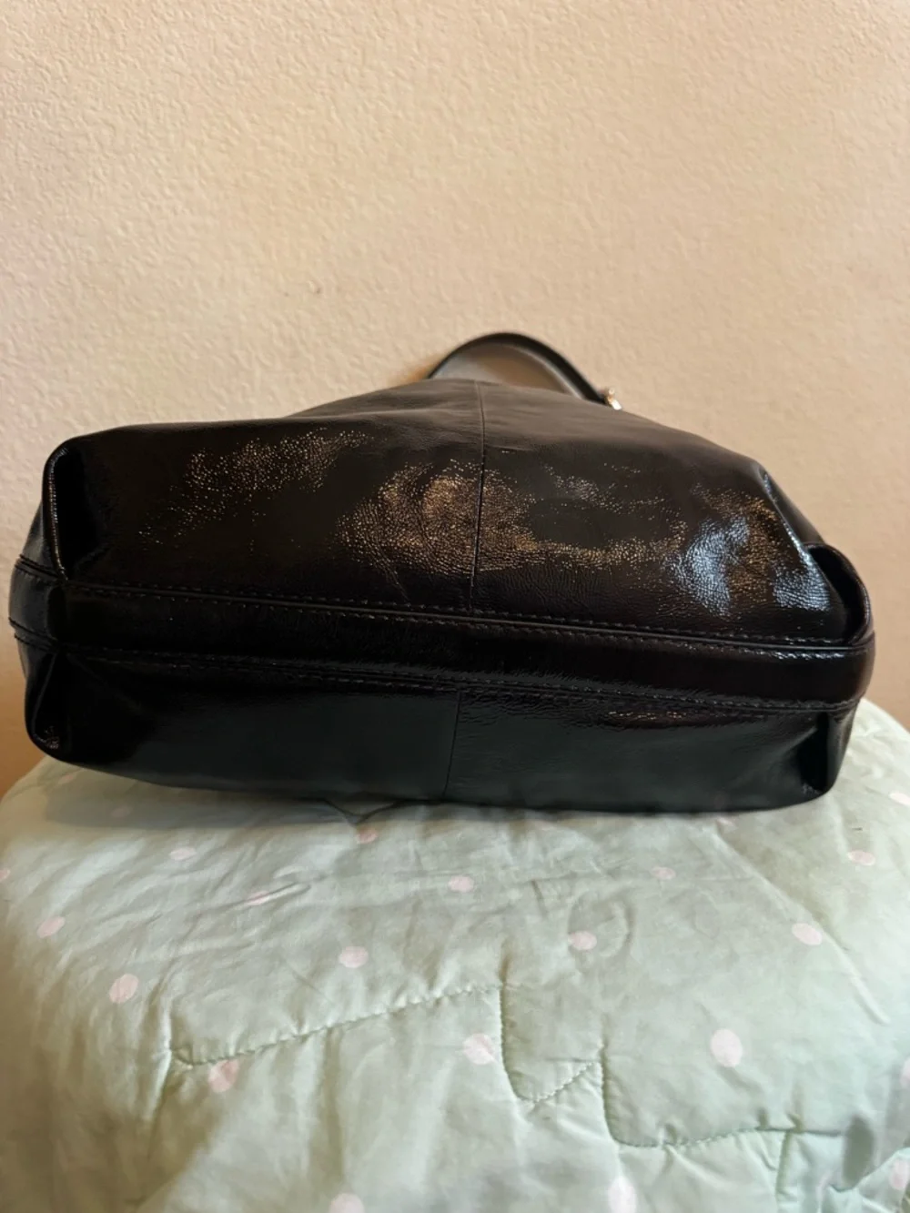 Coach Peyton black patent leather hobo purse 19755